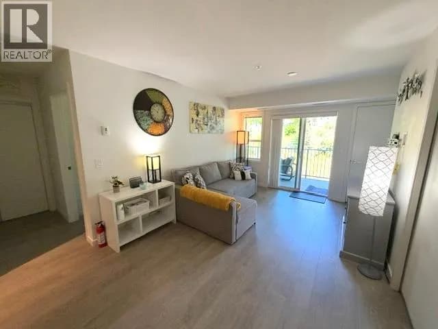 #211 725 Academy Way, Kelowna, BC photo 2