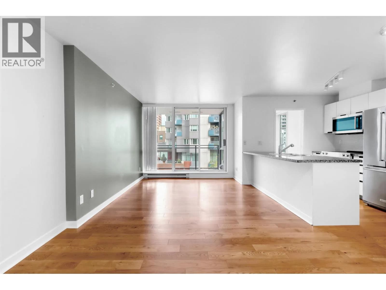 #602 1082 SEYMOUR STREET, Vancouver, BC photo 3