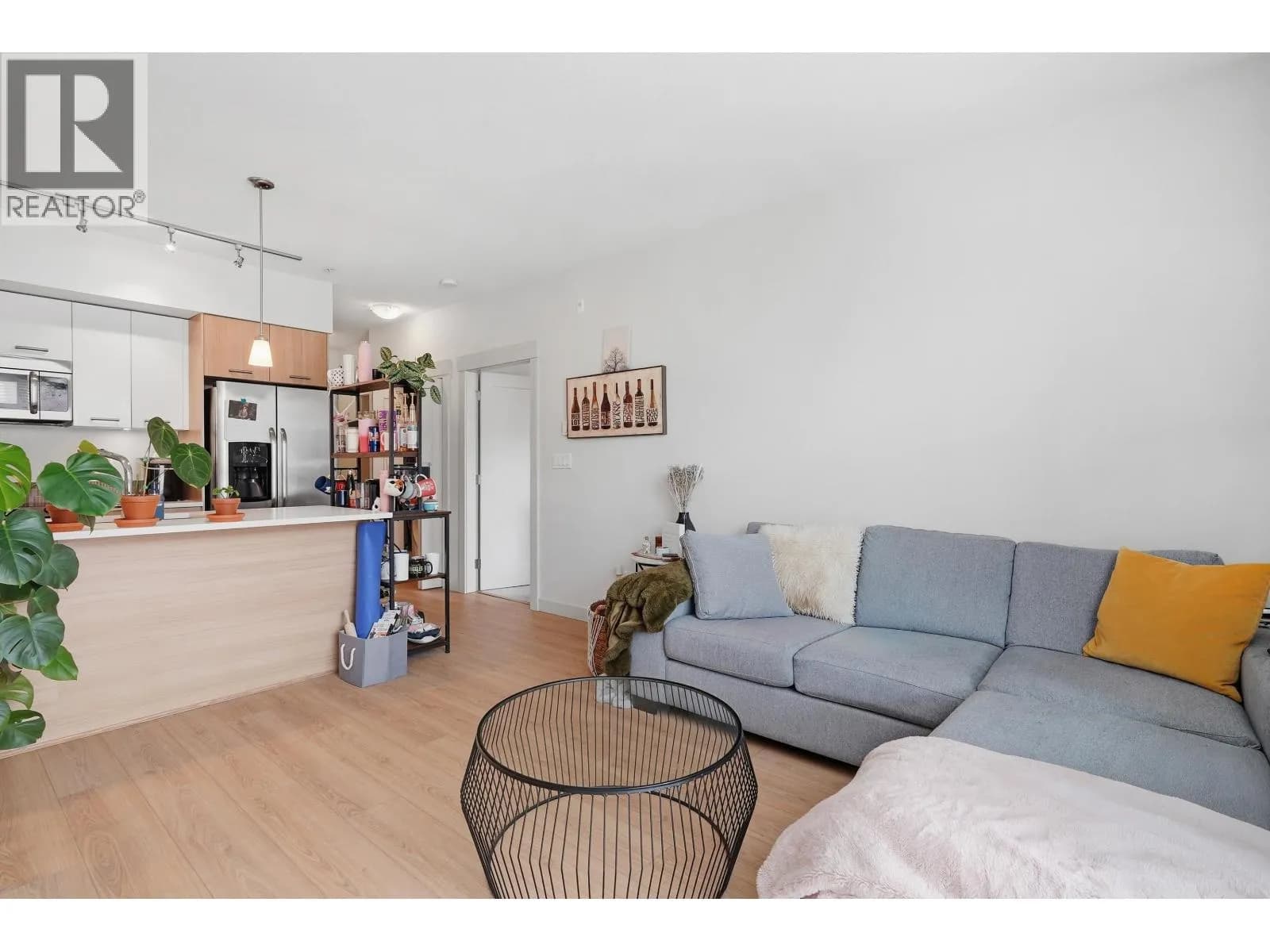 #304 2214 KELLY AVENUE, Port Coquitlam, BC photo 4