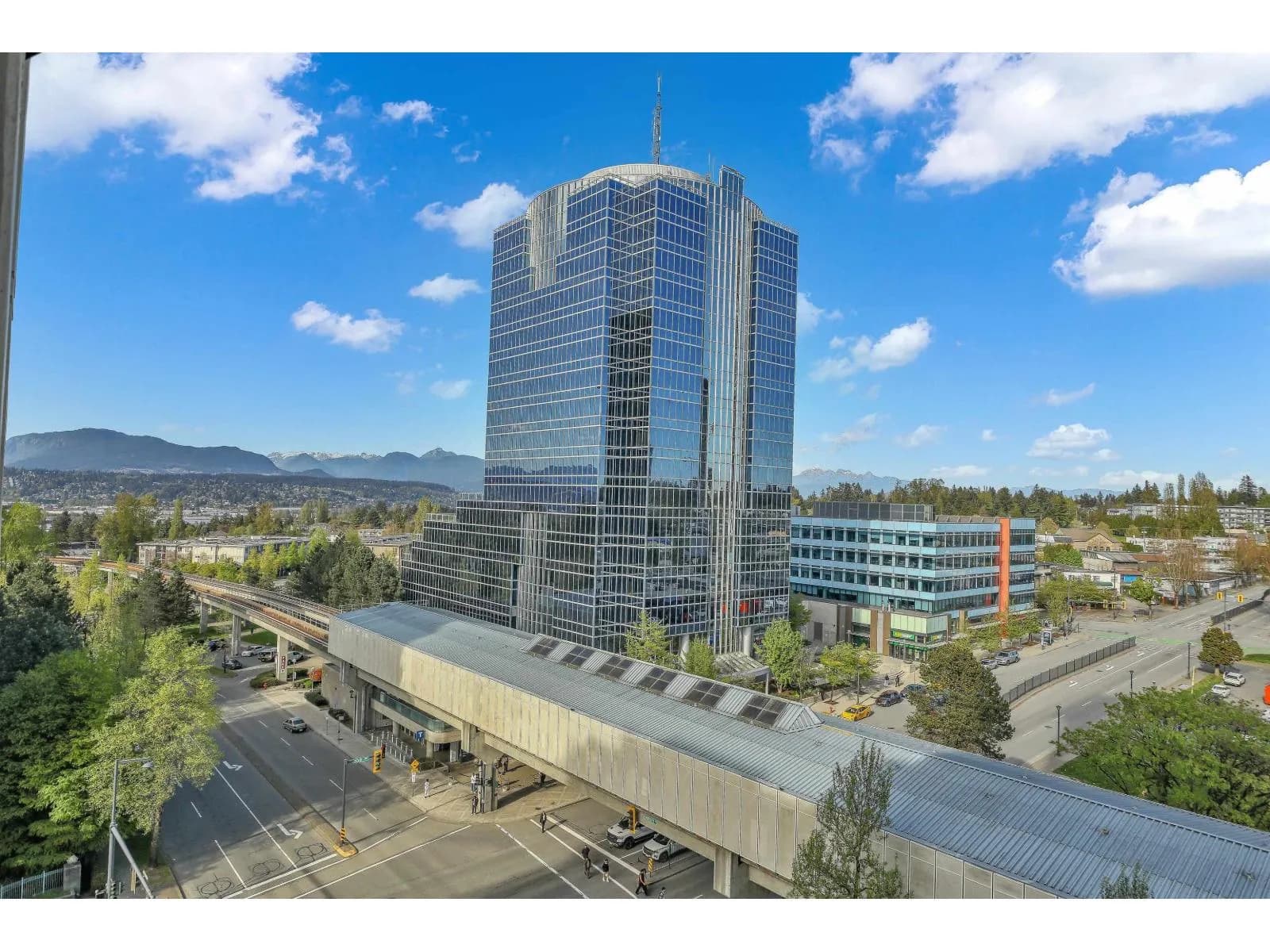 #1011 10777 UNIVERSITY DRIVE, Surrey, BC photo 2