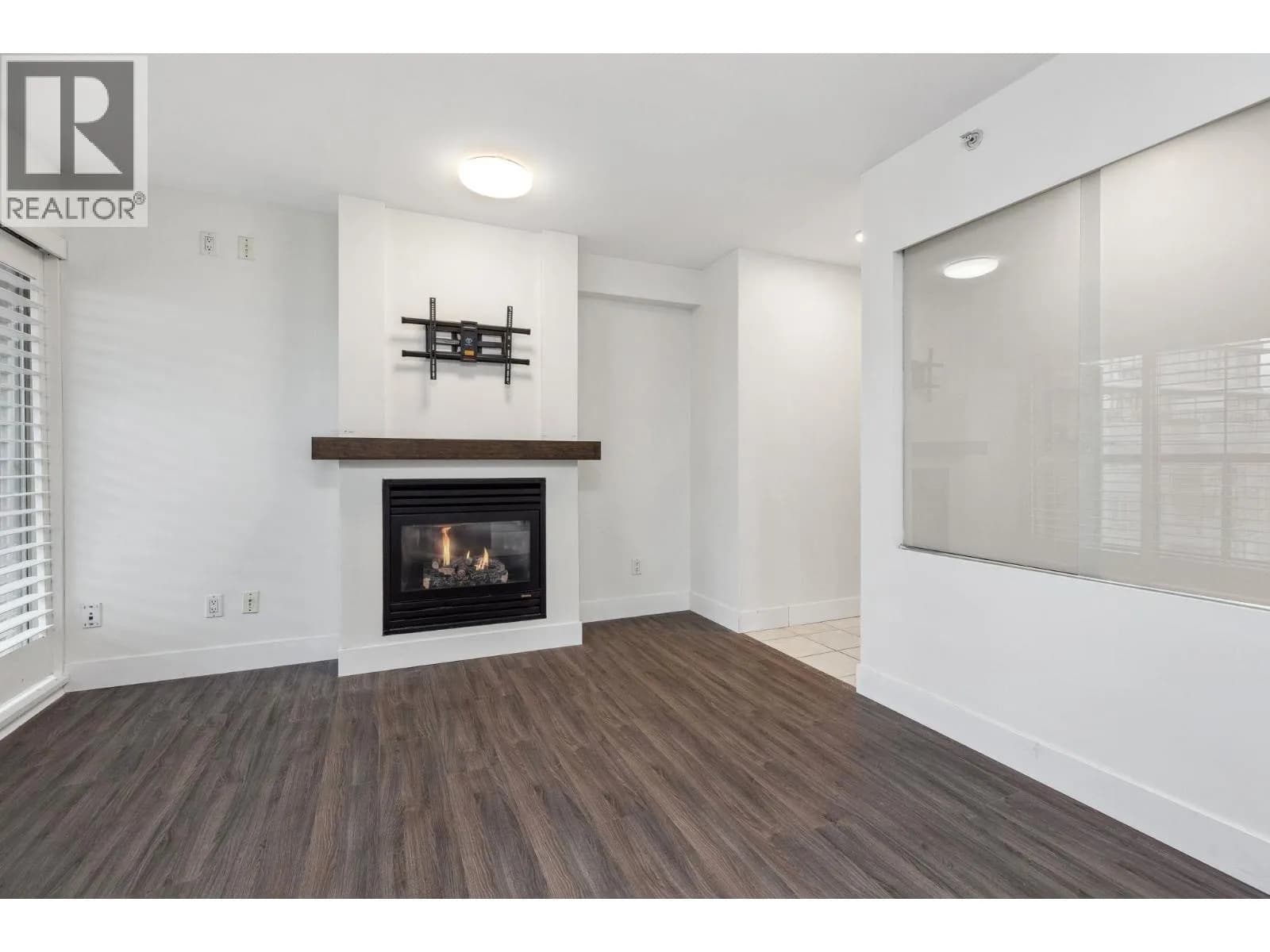 #2002 989 RICHARDS STREET, Vancouver, BC photo 4