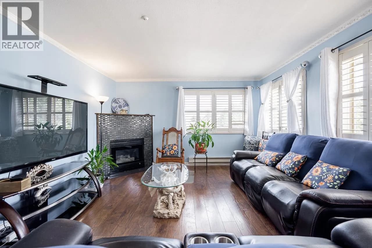 #301 19128 FORD ROAD, Pitt Meadows, BC photo 5