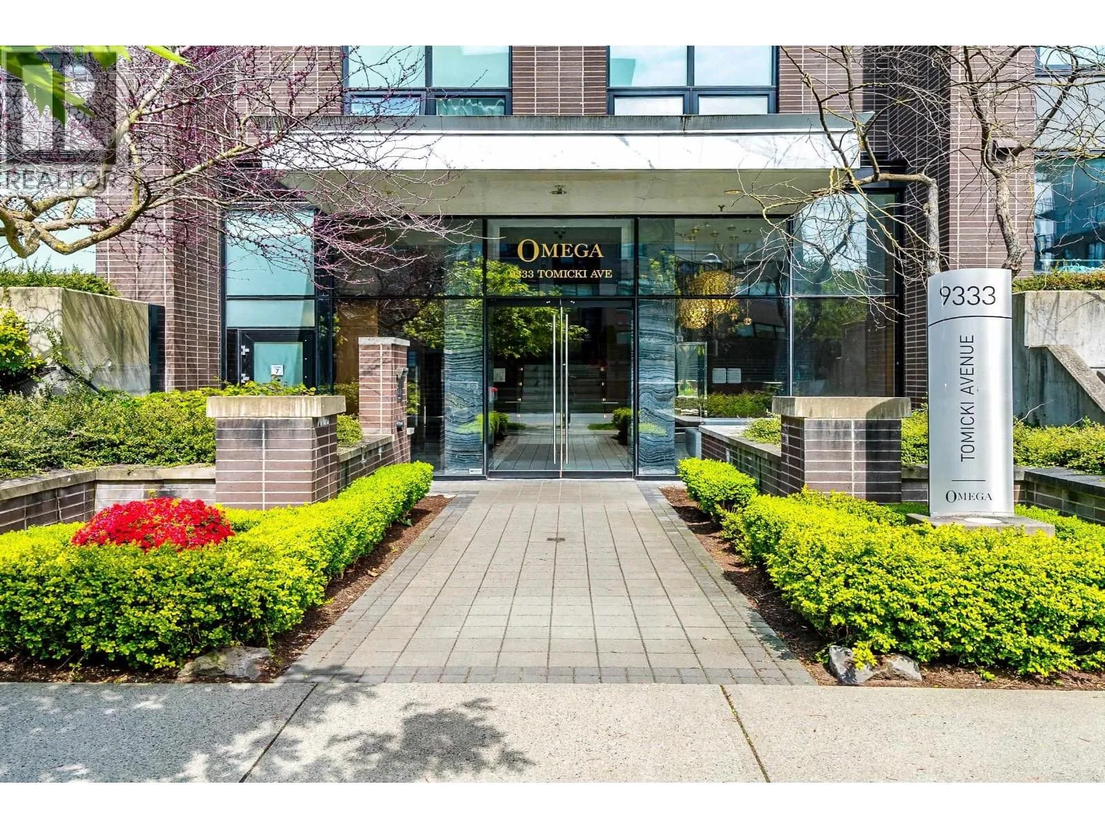 #330 9333 TOMICKI AVENUE, Richmond, BC photo 2