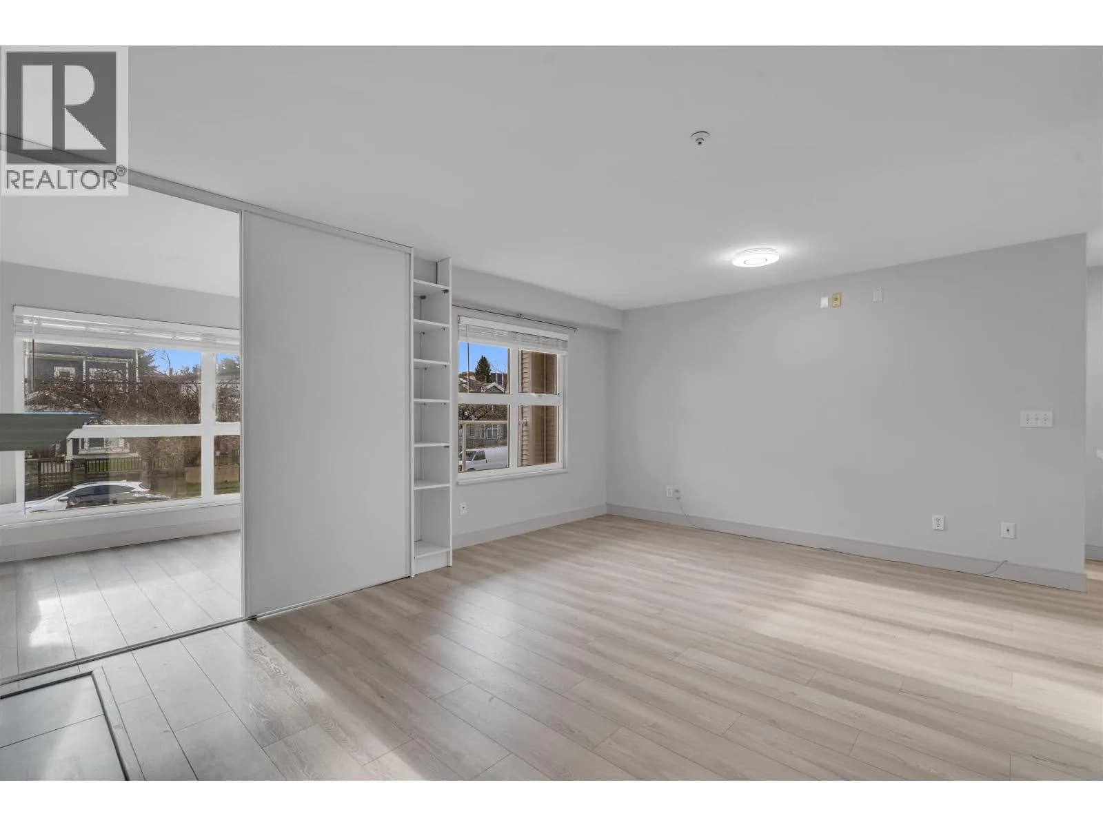 #205 2965 HORLEY STREET, Vancouver, BC photo 4