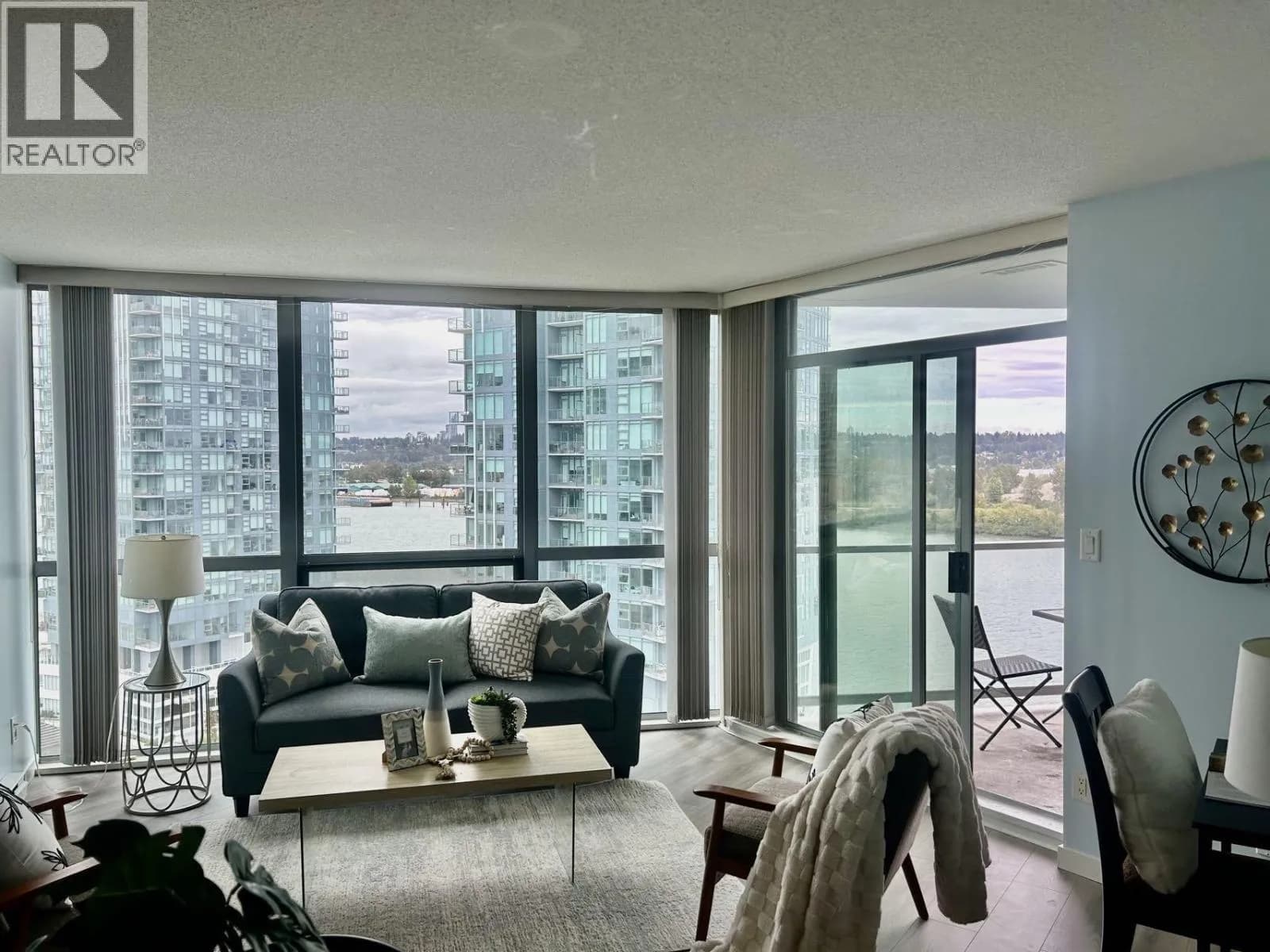 #1508 14 BEGBIE STREET, New Westminster, BC photo 3
