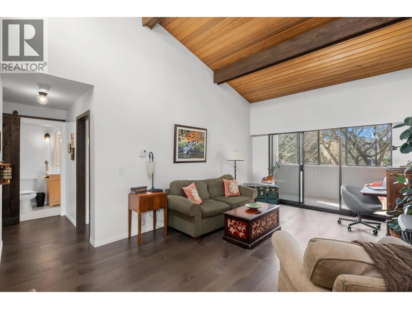 #301 5553 16 AVENUE, Delta, BC photo 2