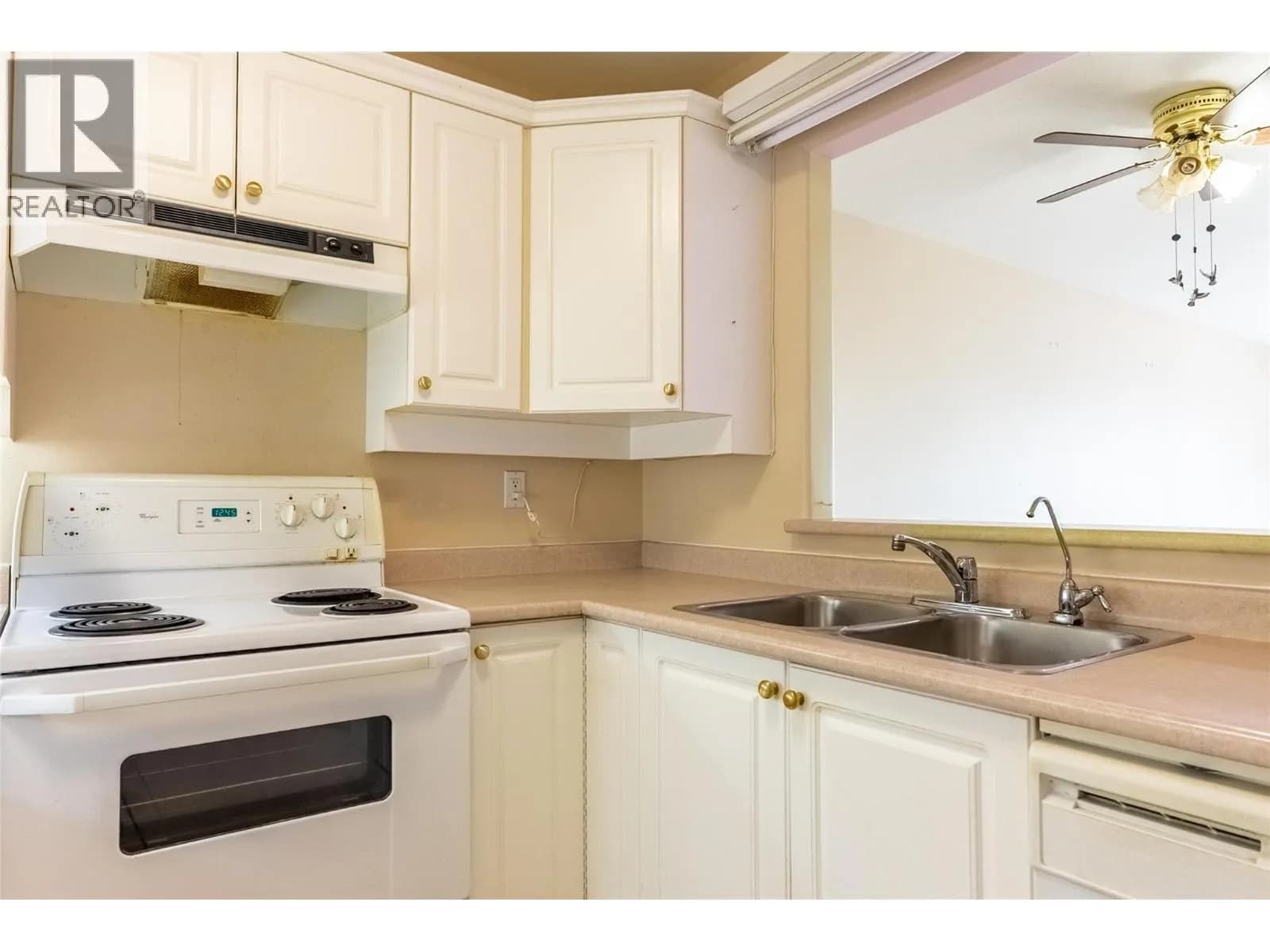 #311 120 VERNON Avenue, Kamloops, BC photo 5