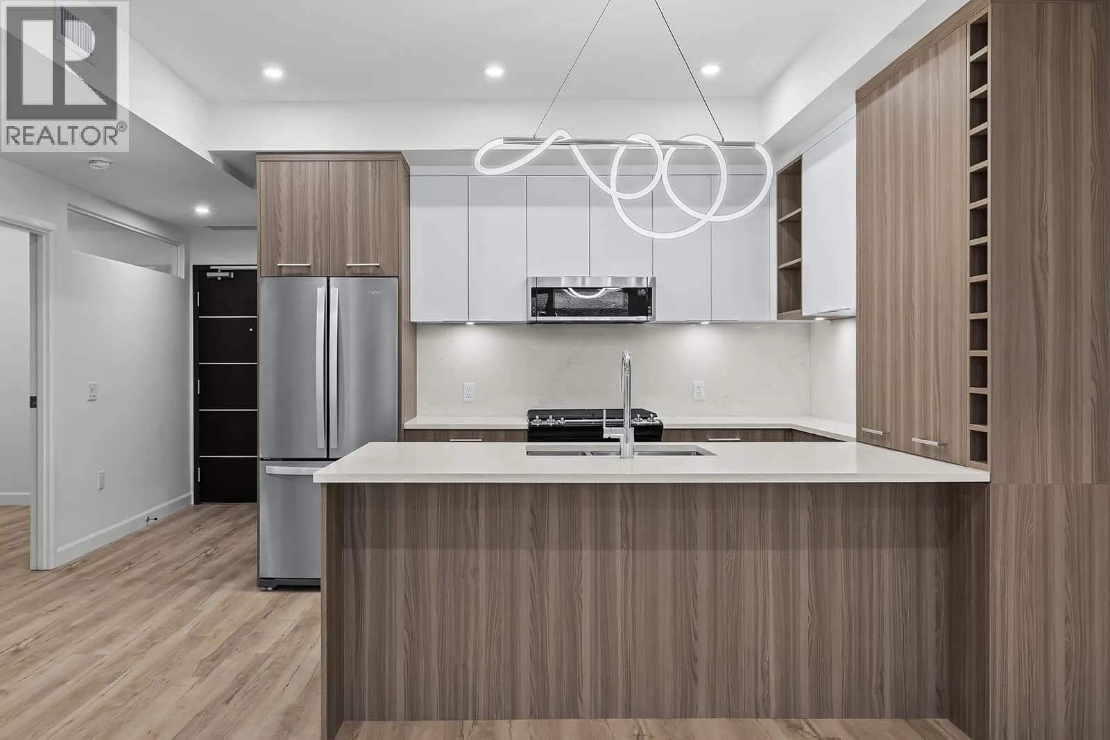 #224 630 Boynton Place, Kelowna, BC photo 3