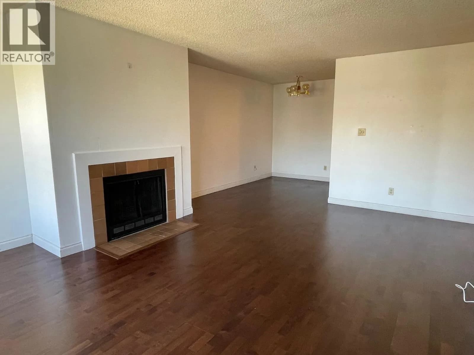 #219 8600 ACKROYD ROAD, Richmond, BC photo 3