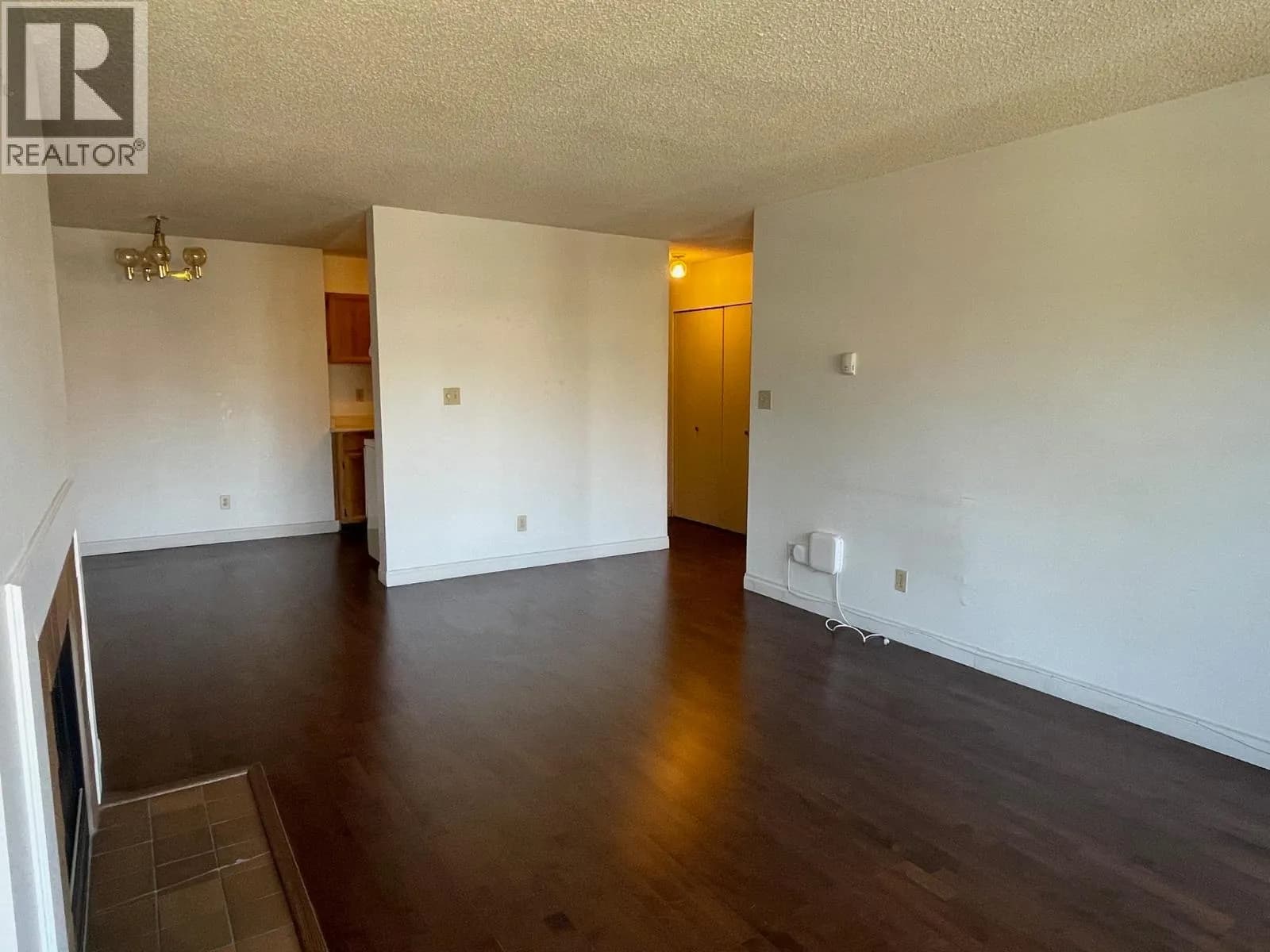 #219 8600 ACKROYD ROAD, Richmond, BC photo 4