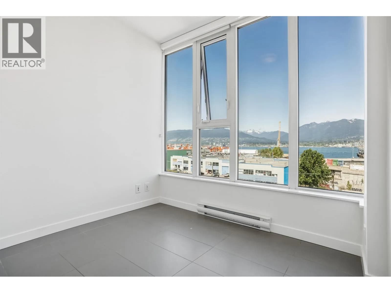 #559 955 E HASTINGS STREET, Vancouver, BC photo 5