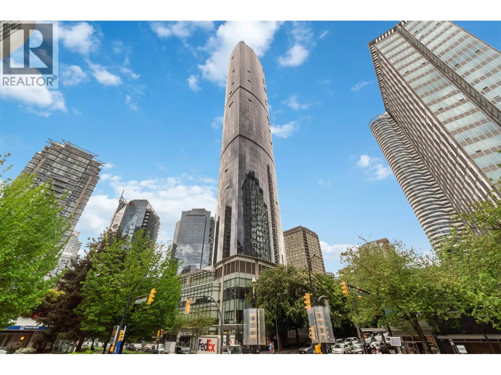 938 NELSON STREET, Vancouver