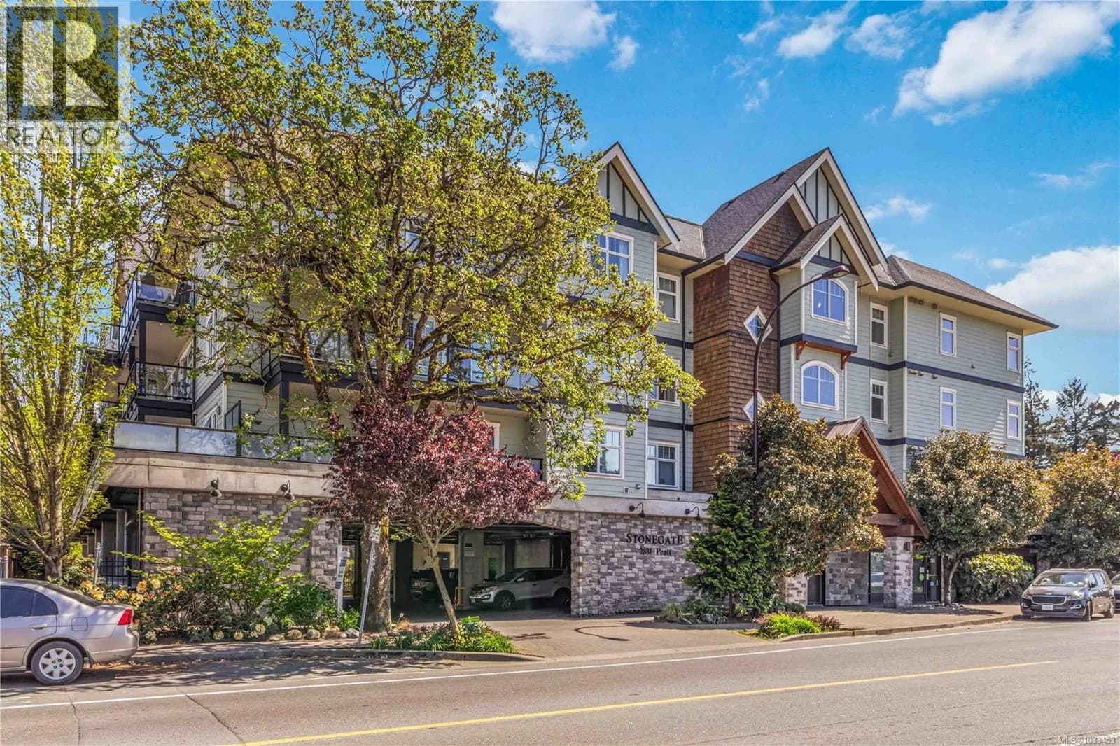 2881 Peatt Rd, Langford