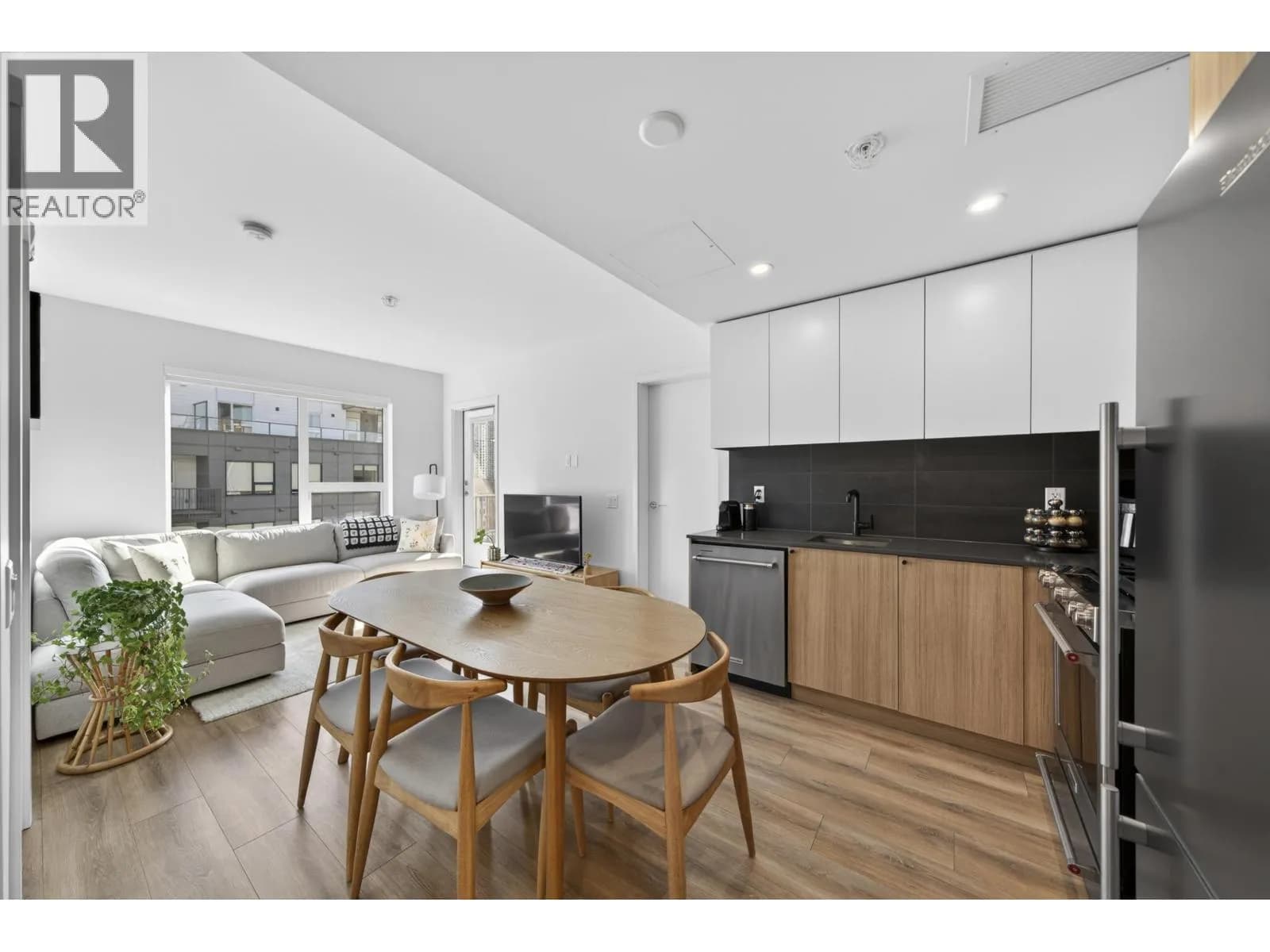 648 LEA AVENUE, Coquitlam