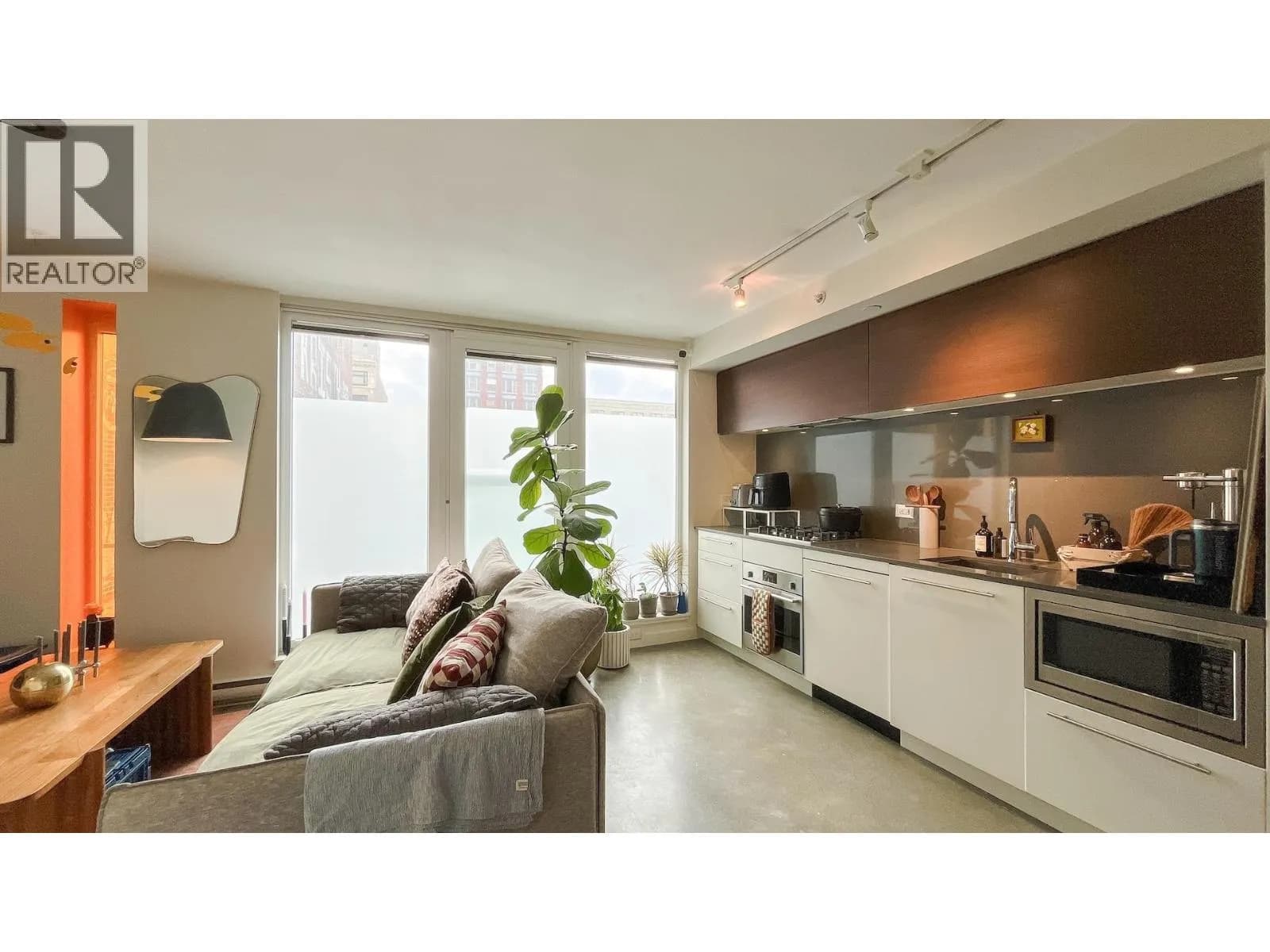 #310 150 E CORDOVA STREET, Vancouver, BC photo 2