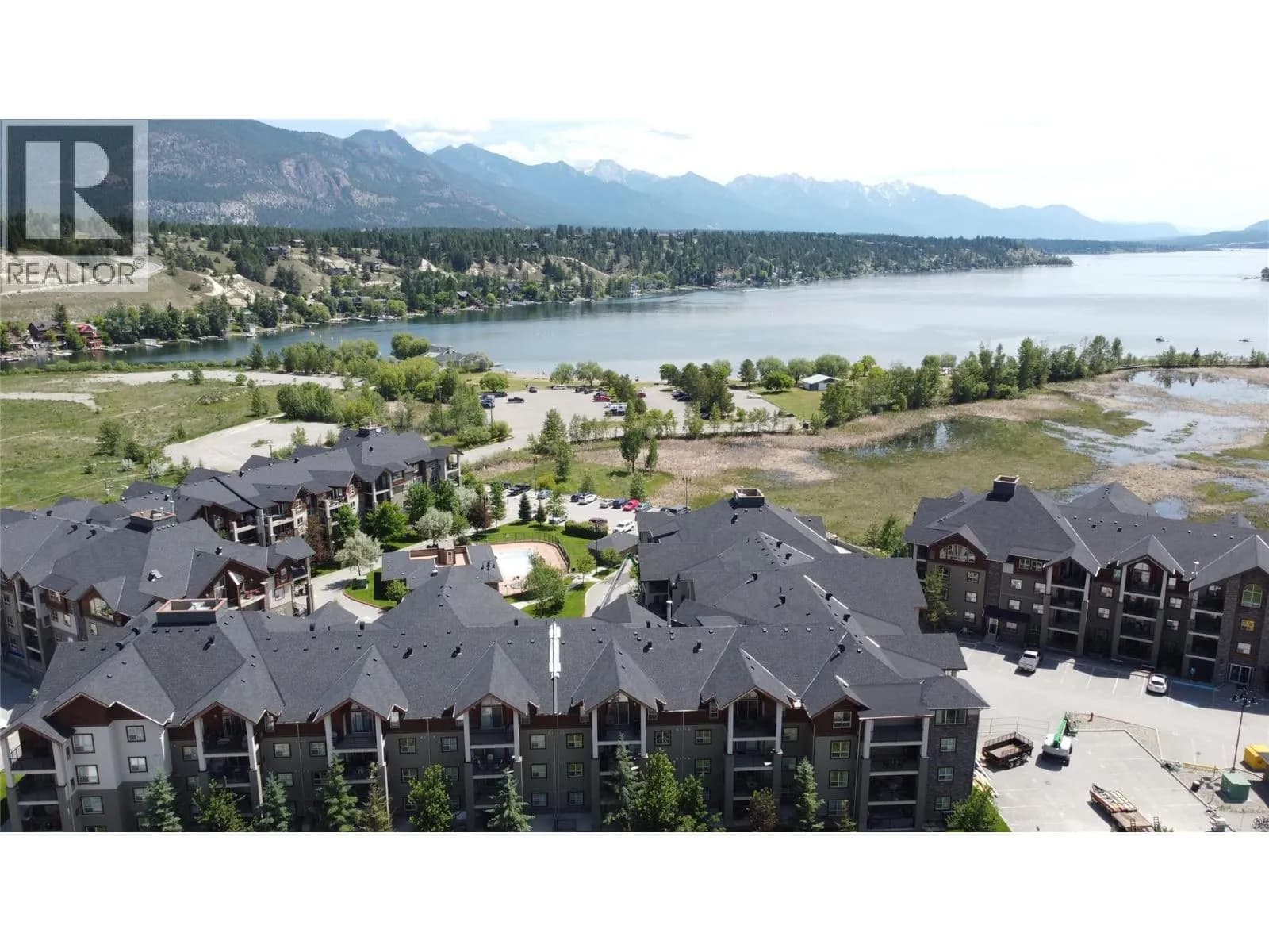 205 Third Avenue, Invermere