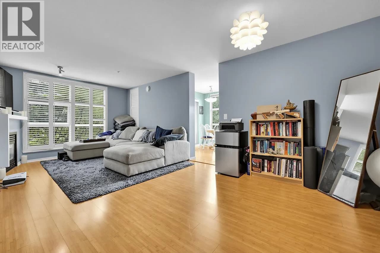 #403 9339 UNIVERSITY CRESCENT, Burnaby, BC photo 5