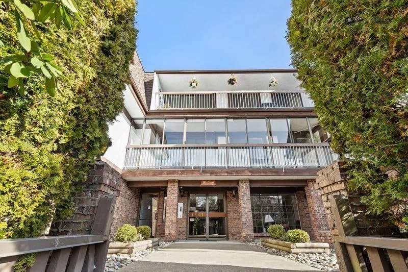#309 1444 MARTIN STREET, White Rock, BC photo 2