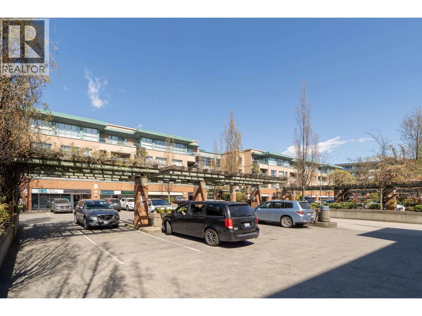 223 MOUNTAIN HIGHWAY, North Vancouver