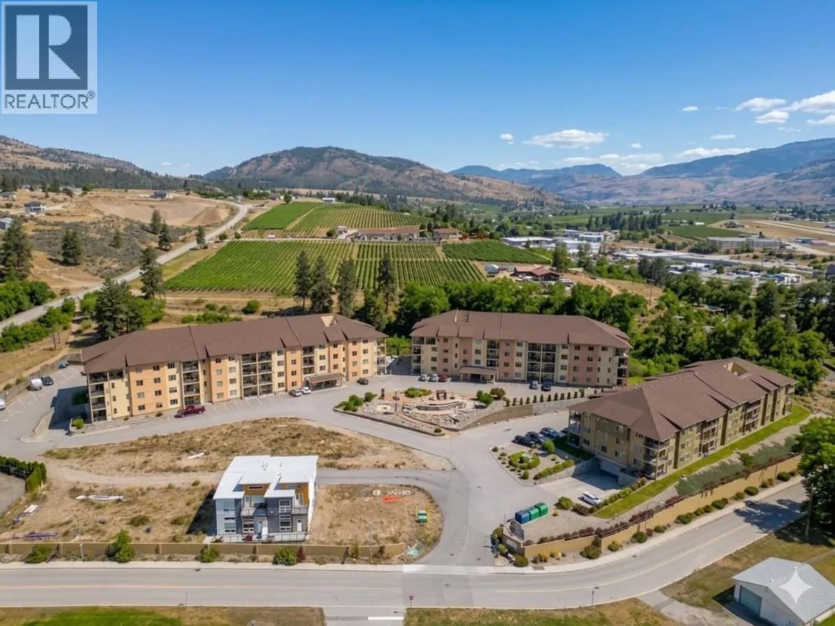 921 SPILLWAY Road, Oliver