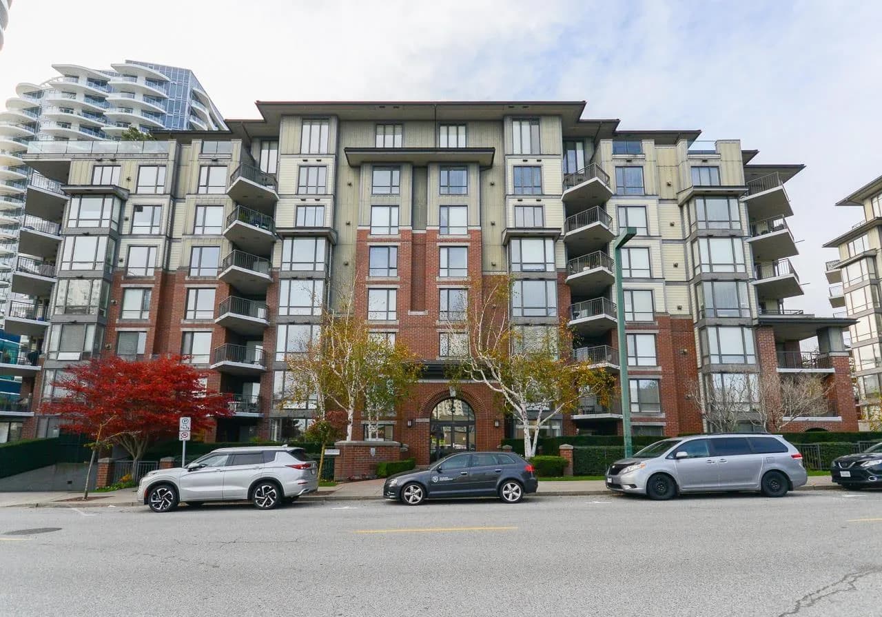 1551 FOSTER STREET, White Rock