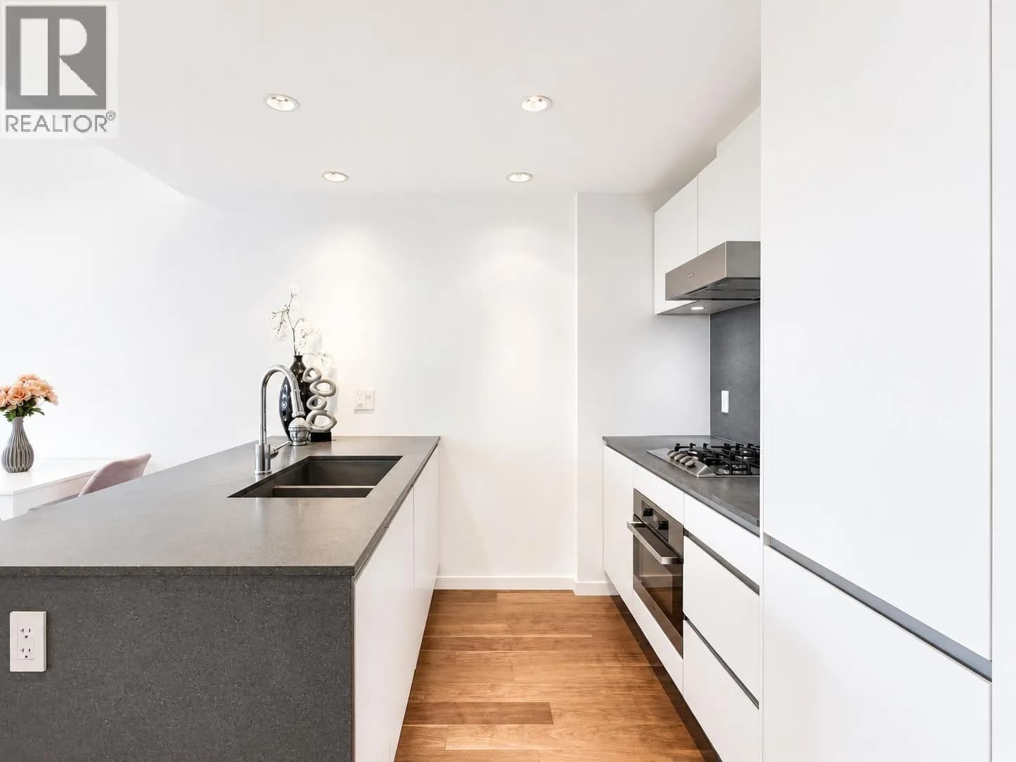 #907 8488 CORNISH STREET, Vancouver, BC photo 5