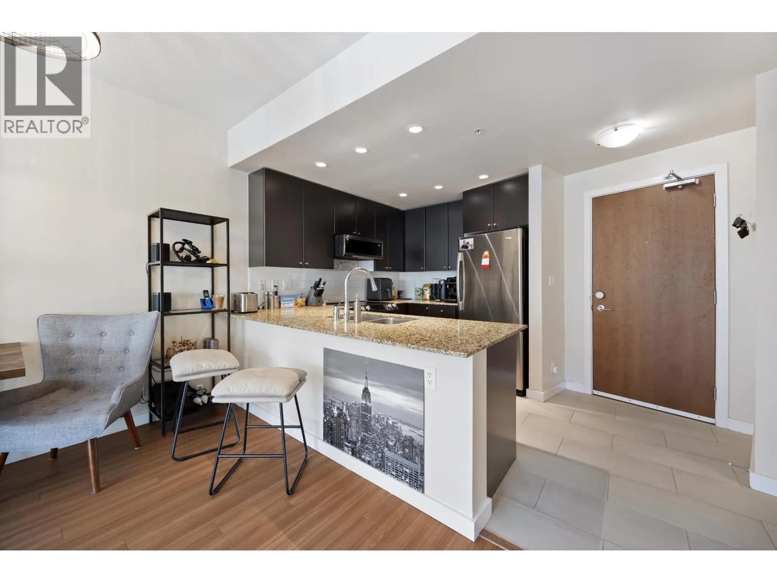 #304 225 FRANCIS WAY, New Westminster, BC photo 2