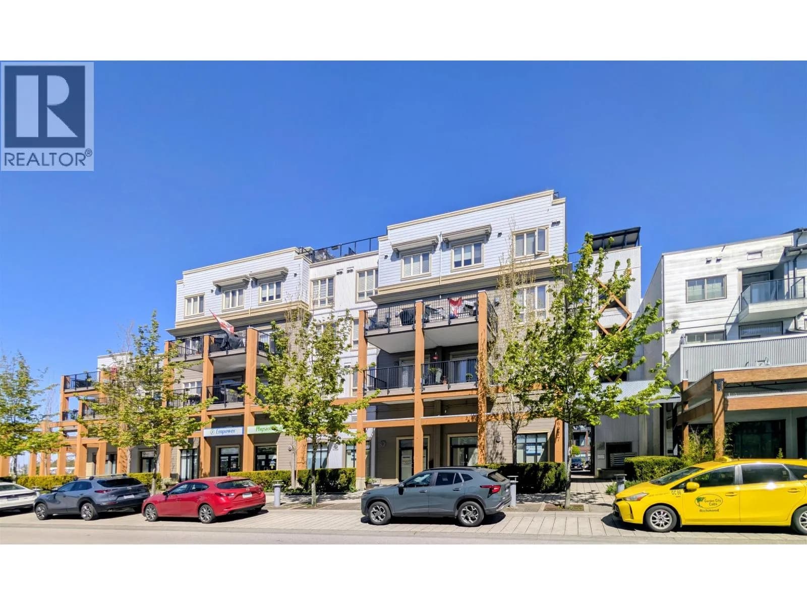 6077 LONDON ROAD, Richmond
