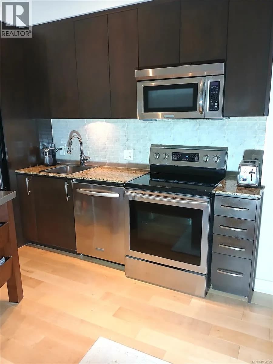 #119 1395 Bear Mountain Pkwy, Langford, BC photo 5