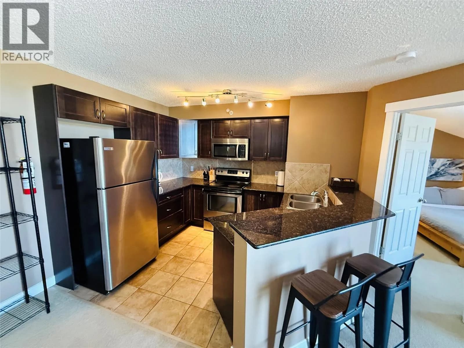 #3412 205 Third Avenue, Invermere, BC photo 5