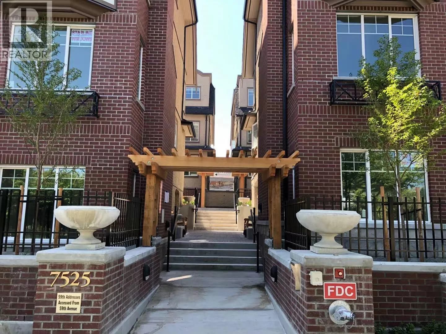 7529 YUKON STREET, Vancouver, BC photo 2