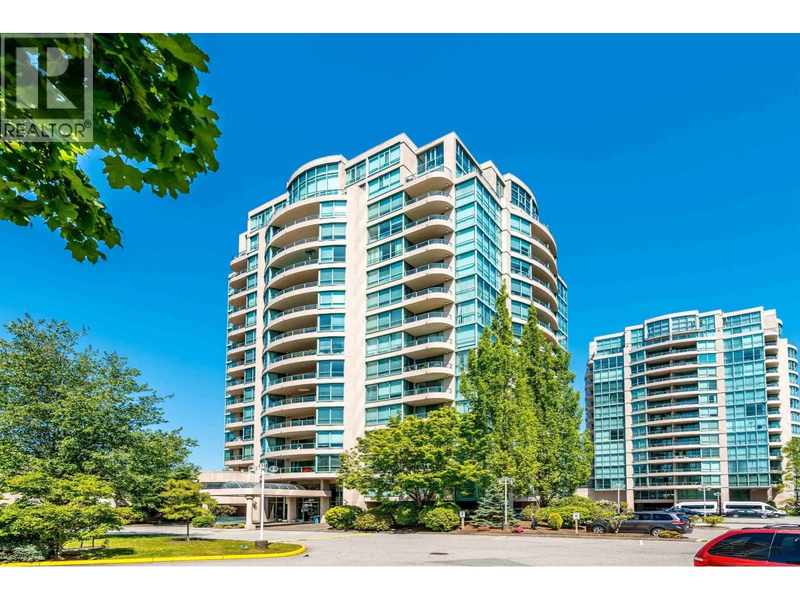 #1505 8831 LANSDOWNE ROAD, Richmond, BC photo 2