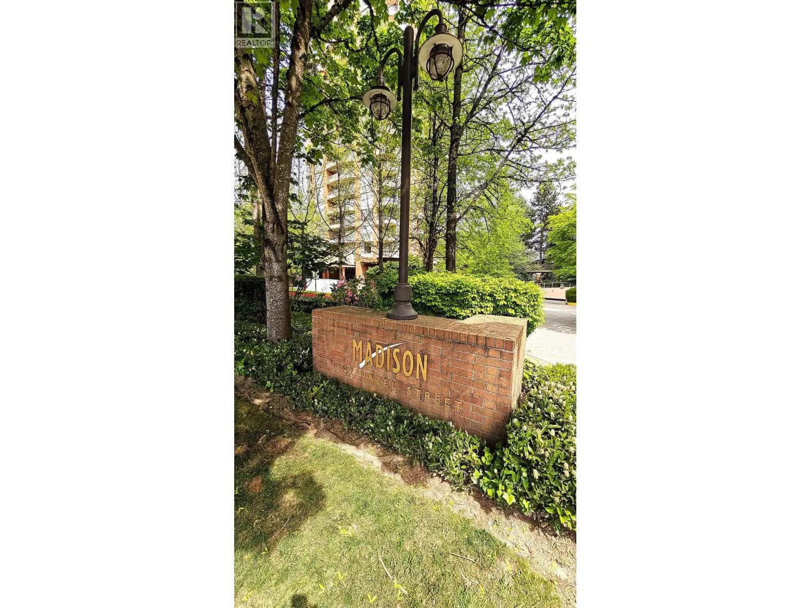 #201 4689 HAZEL STREET, Burnaby, BC photo 3