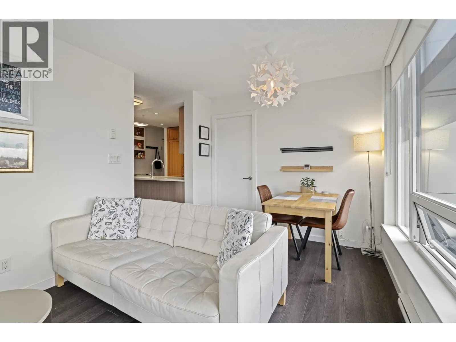 #1602 5515 BOUNDARY ROAD, Vancouver, BC photo 4