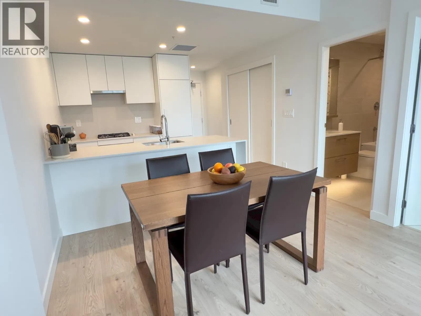 #2407 2181 MADISON AVENUE, Burnaby, BC photo 3