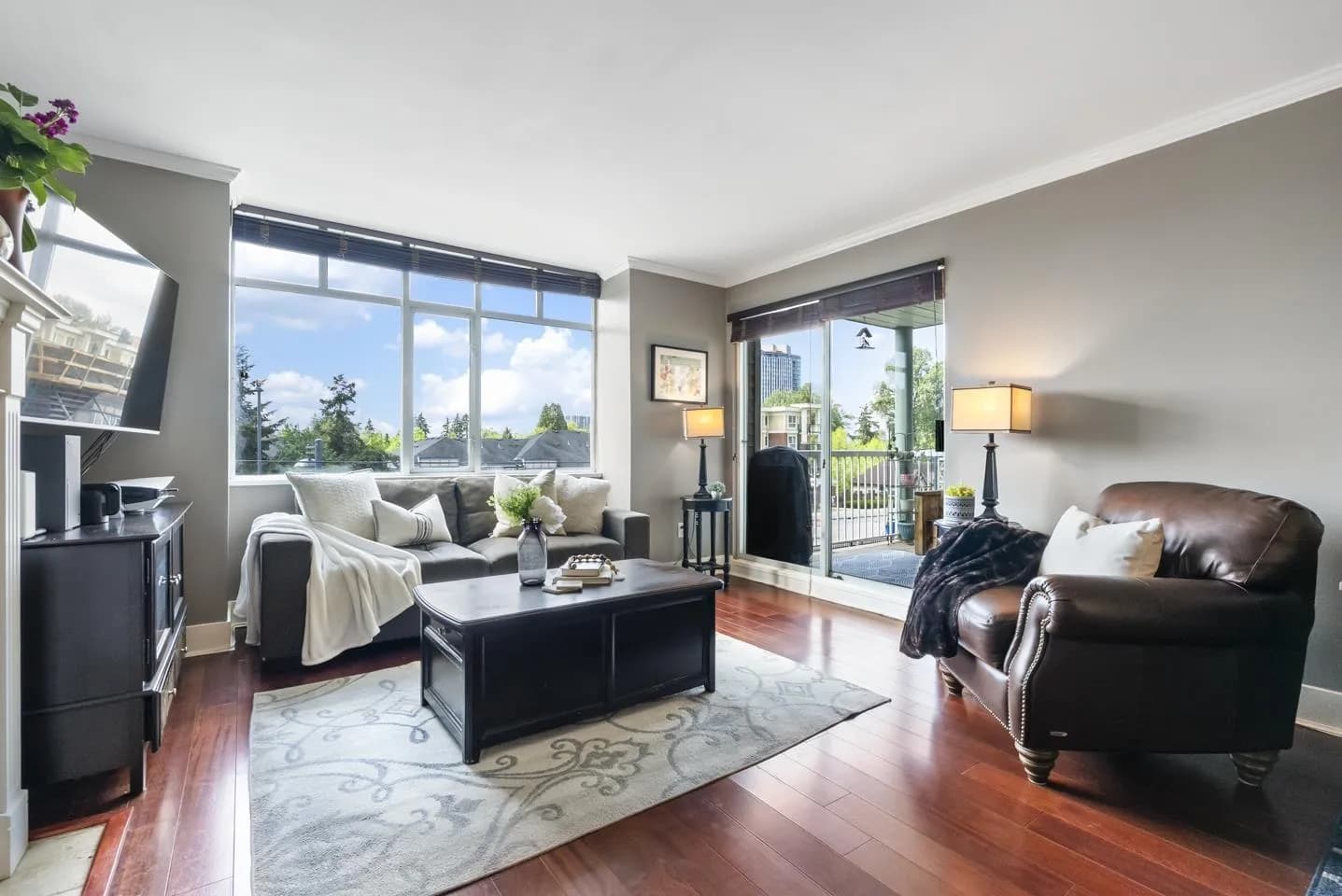 #206 9763 140 STREET, Surrey, BC photo 1