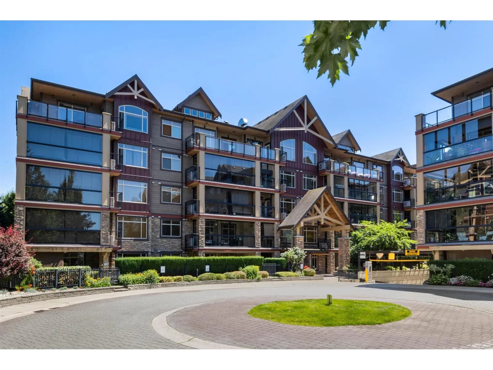 8288 207A STREET, Langley