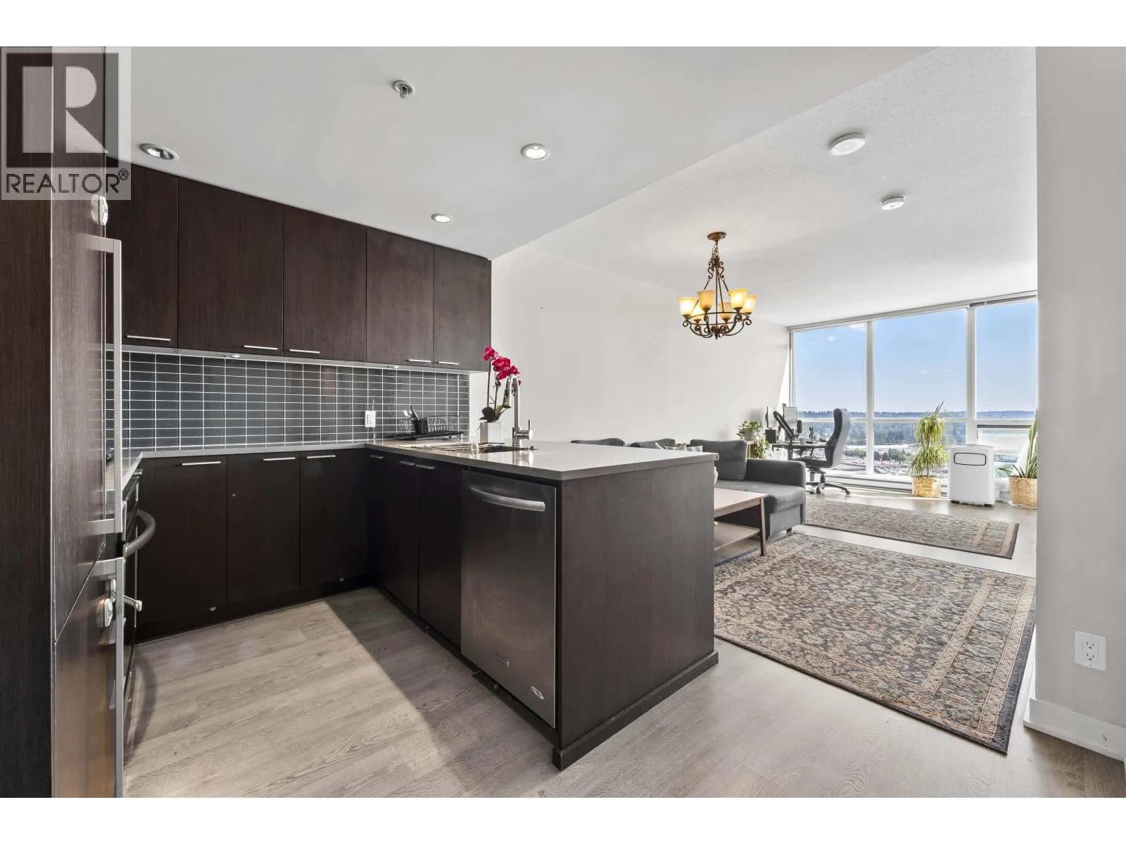 #2506 2975 ATLANTIC AVENUE, Coquitlam, BC photo 2