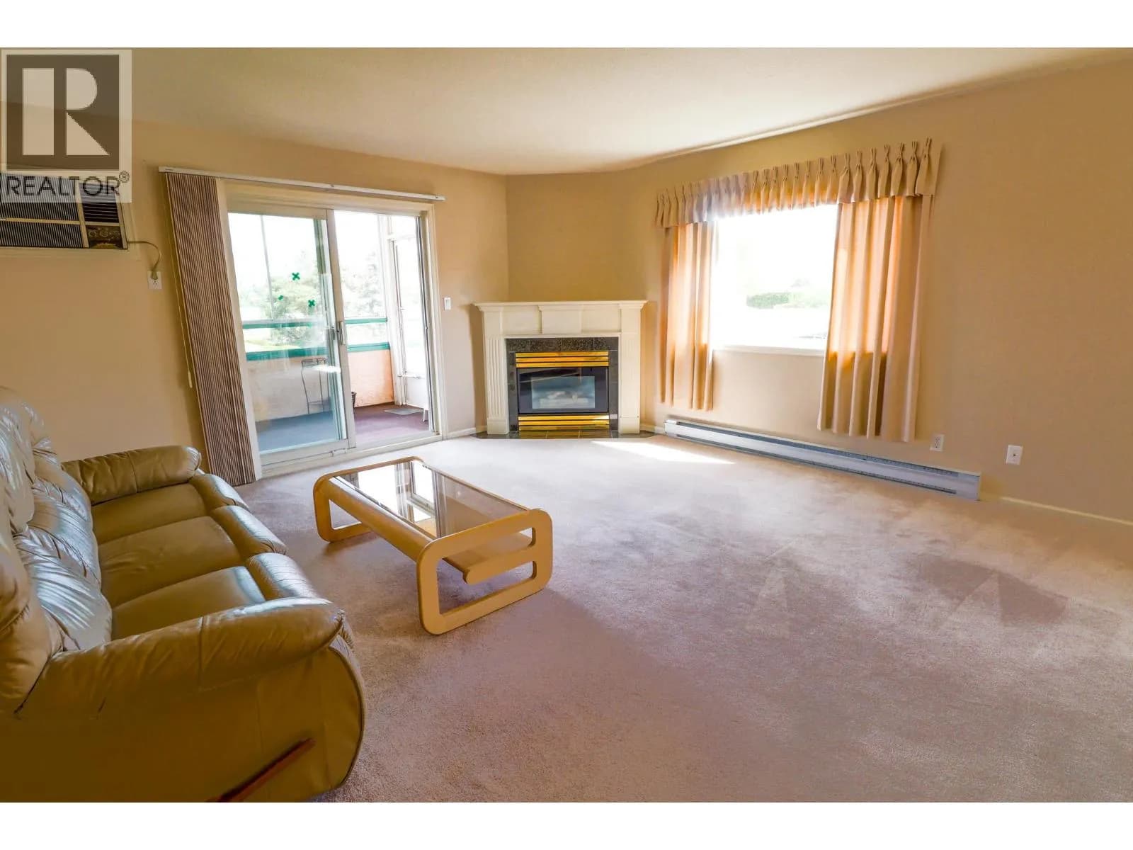 #208 8907 Pineo Court, Summerland, BC photo 4