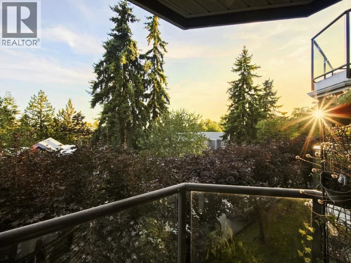 #202 2250 SE MARINE DRIVE, Vancouver, BC photo 5