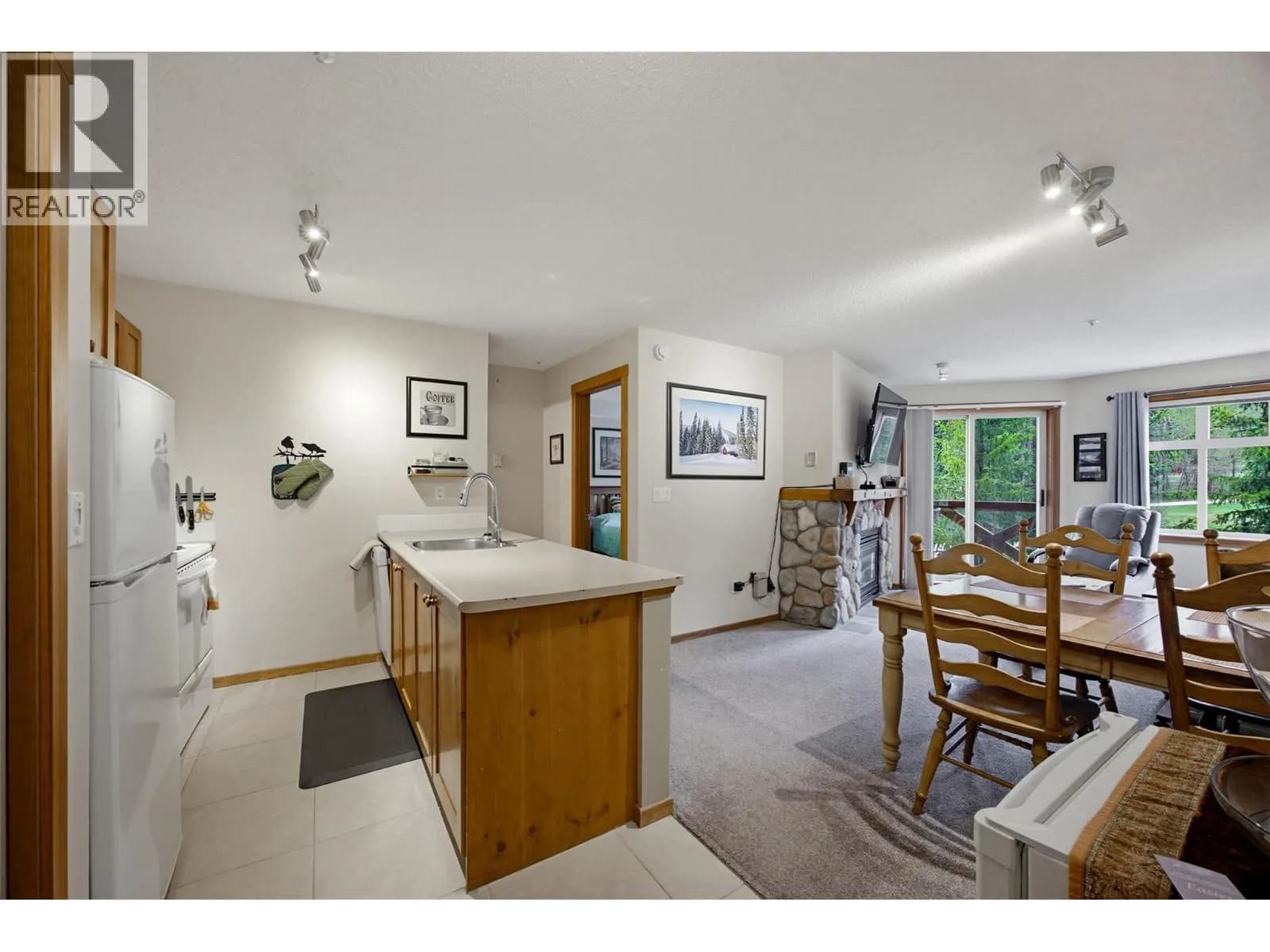 #309 3190 Creekside Way, Sun Peaks, BC photo 2