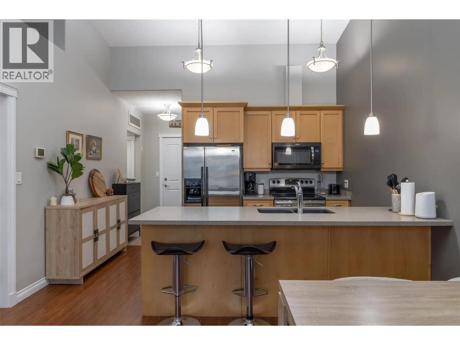 #404 3313 Wilson Street, Penticton, BC photo 5