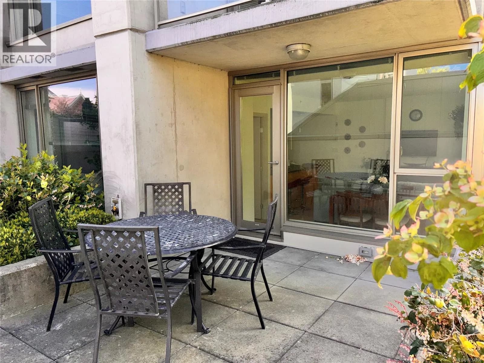#208 760 Johnson St, Victoria, BC photo 2