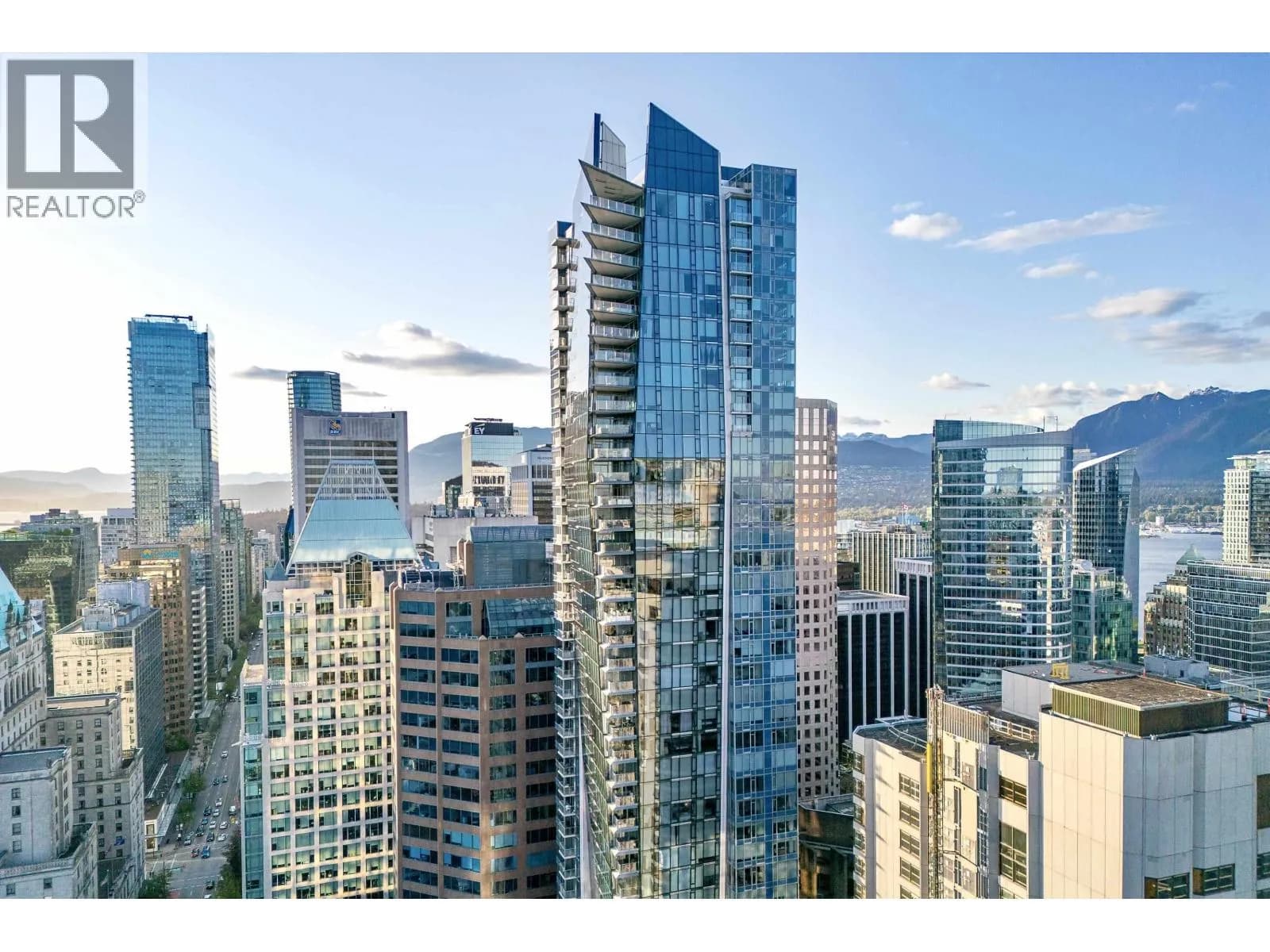 667 HOWE STREET, Vancouver