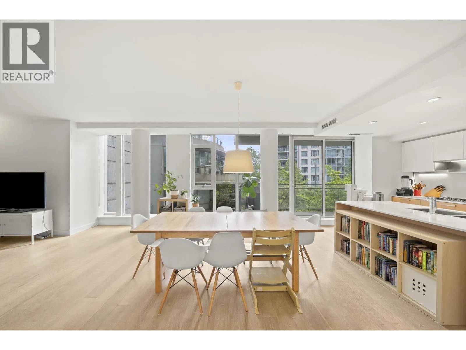 1409 W PENDER STREET, Vancouver