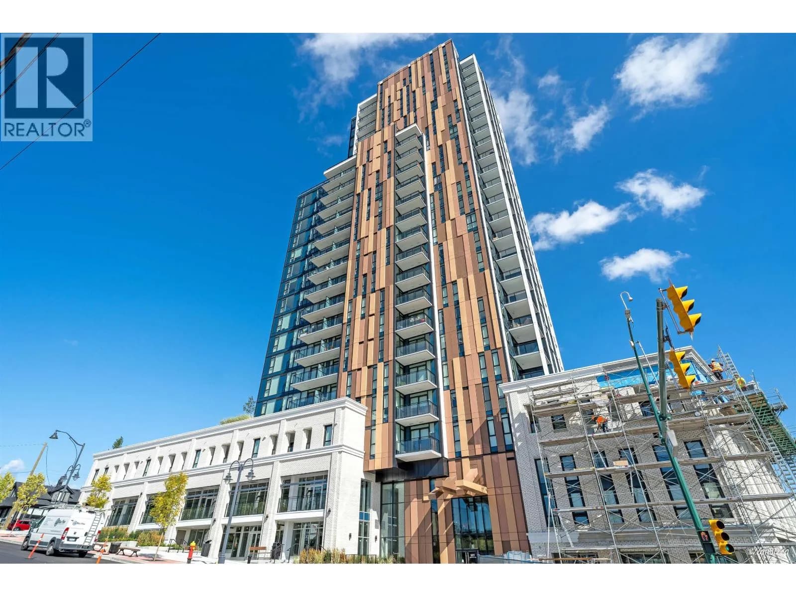 901 LOUGHEED HIGHWAY, Coquitlam