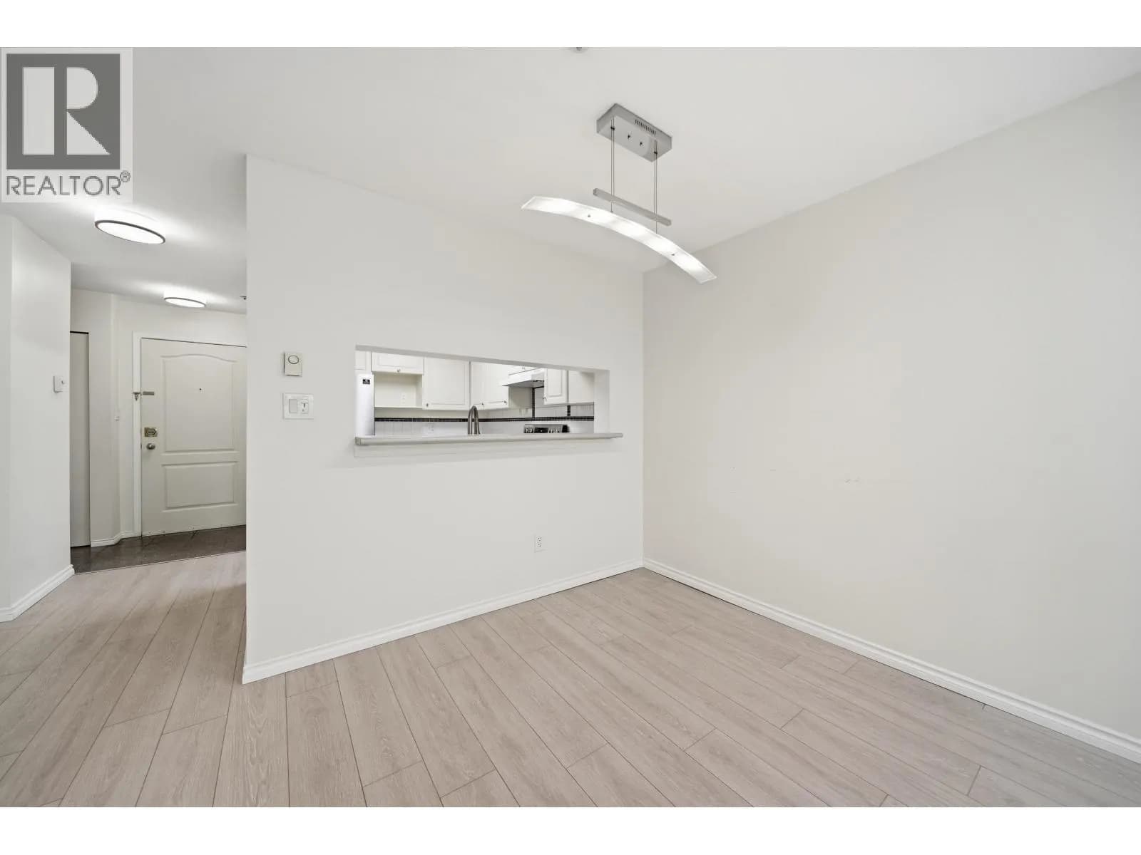 #203 7326 ANTRIM AVENUE, Burnaby, BC photo 5