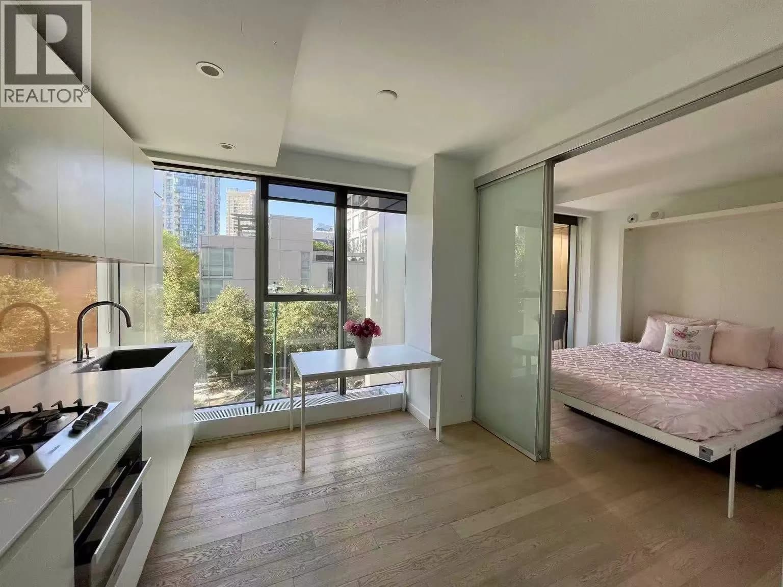 #503 1480 HOWE STREET, Vancouver, BC photo 3