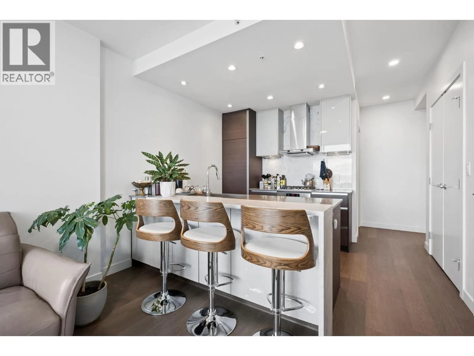 #3807 4670 ASSEMBLY WAY, Burnaby, BC photo 5