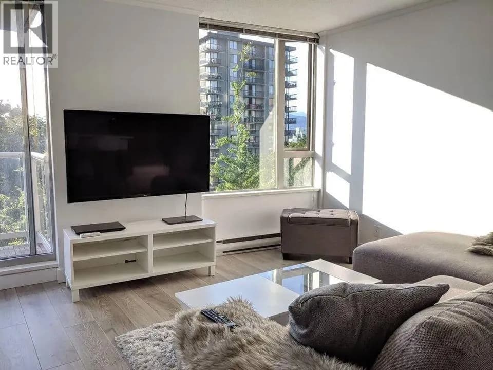 #601 1277 NELSON STREET, Vancouver, BC photo 2